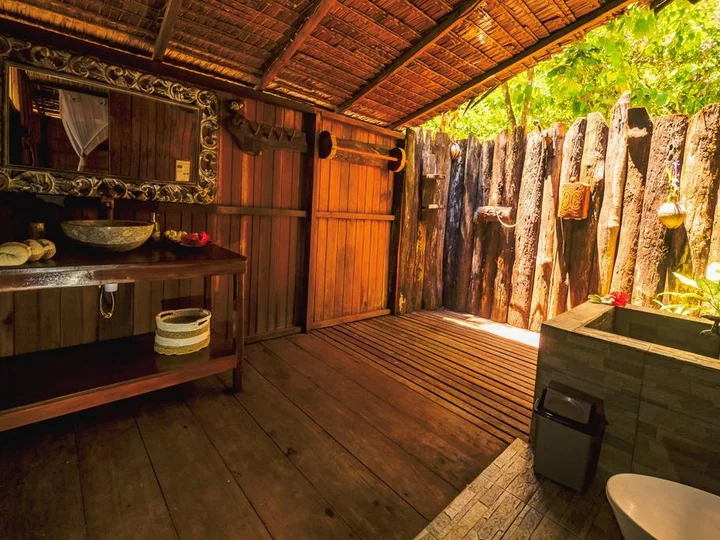 Raja Ampat Biodiversity Nature Resort: Deluxe Bungalow Bathroom