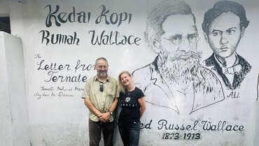 ndonesia, Ternate: Wallace mural in memory of his 'Letter from Ternate' with William Wallace 