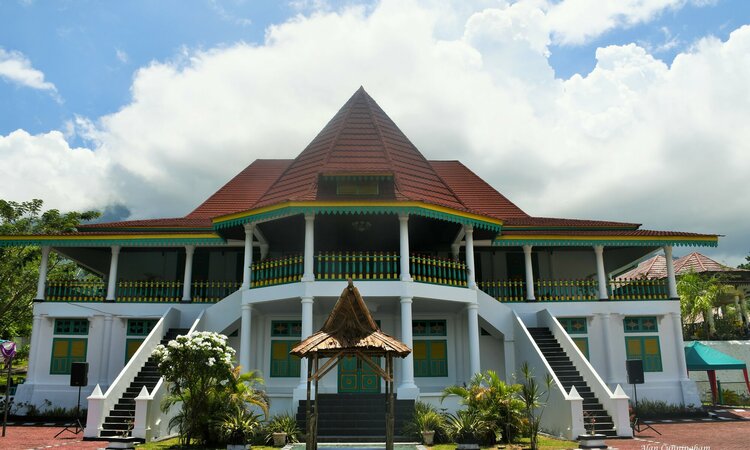 Sultanspalast auf der Insel Tidore, Molukken