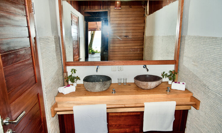 Indonesia, Raja Ampat: Bathroom in Agusta Eco Resort