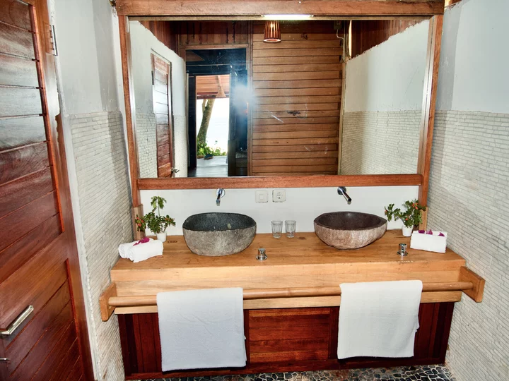  Indonesia, Raja Ampat: Bathroom in Agusta Eco Resort