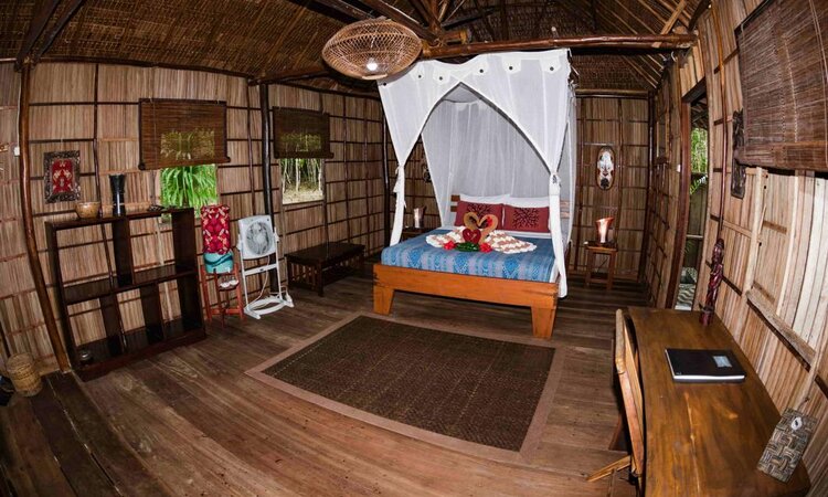 Raja Ampat Biodiversity Nature Resort: Superior Bungalow inside
