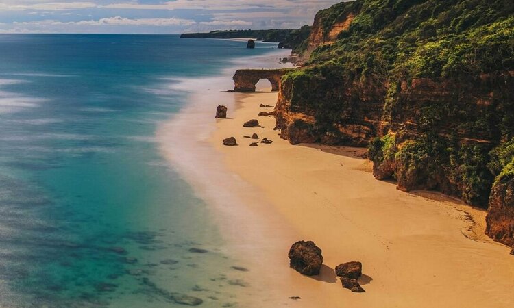 Indonesia, Little Sunda Island Sumba: Stone cliff with open arch