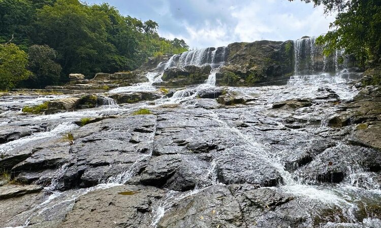Wasserfall Ost-Sumbawa, Indonesien