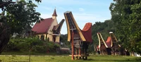 Sulawesi: Kirche in einem Toraja-Dorf