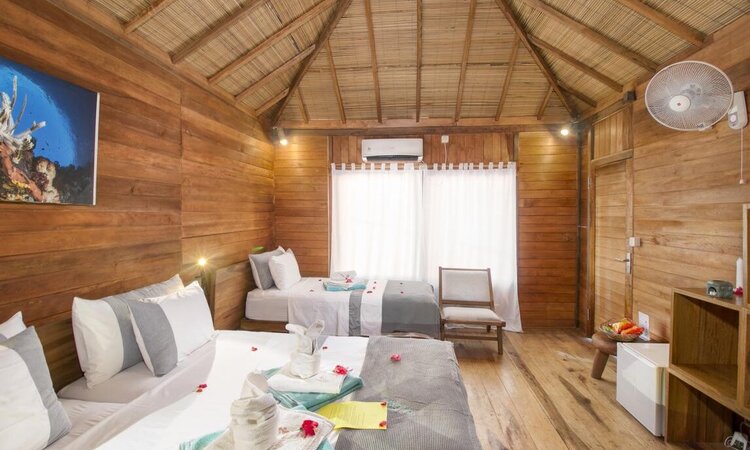 Kuda Laut Resort, Insel Siladen: Drei-Bett Superior Zimmer