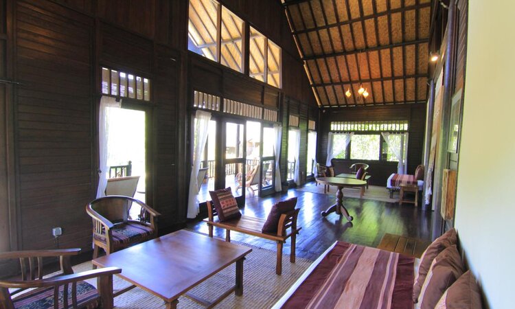 Sumbawa Island, Samawa Seaside Cottages: Four Bedroom Cottage Living Room