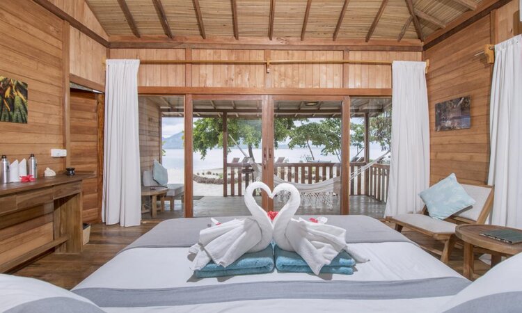 Beach View Cottage mit Meerblick: Kuda Laut Resort, Insel Siladen, Sulawesi