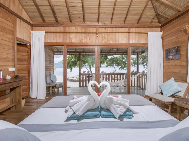Beach View Cottage mit Meerblick: Kuda Laut Resort, Insel Siladen, Sulawesi