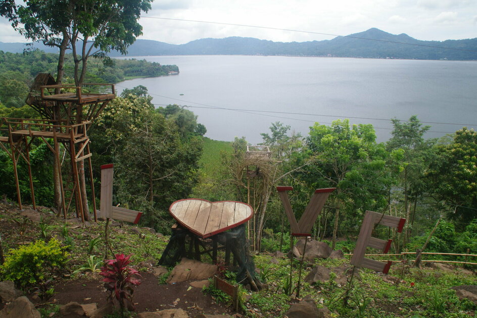Sulawesi: Ausblick auf den Tondano See