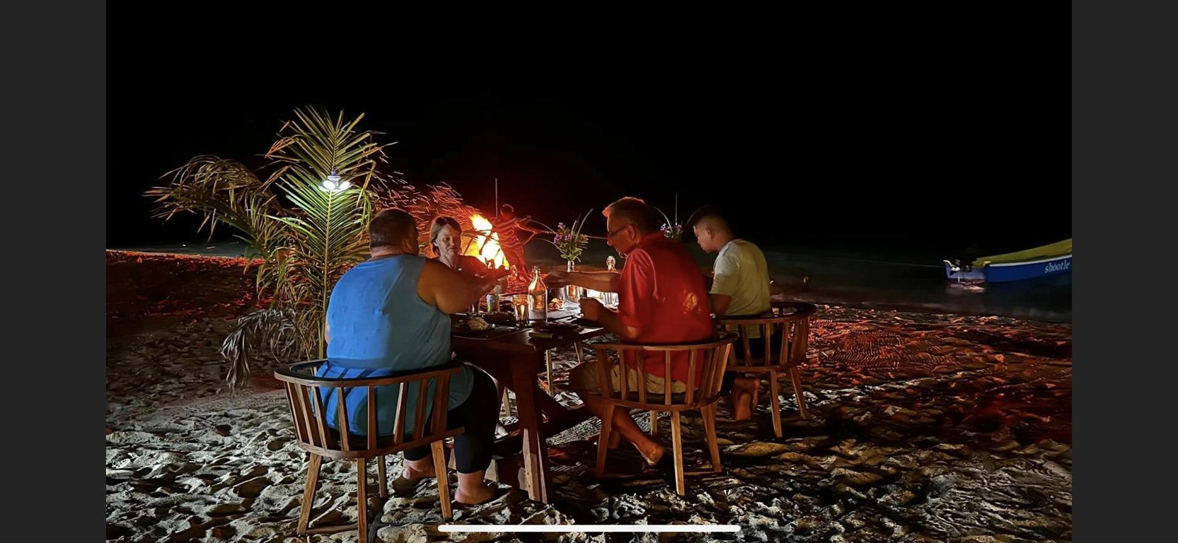 Indonesia, Morotai: Metita Resort - Beach Dinner