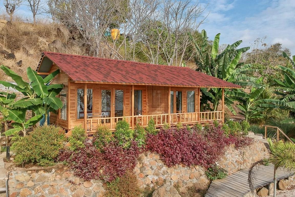  Sea View Bungalows, Kalimaya Dive Resort, Sumbawa Island, Komodo National Park