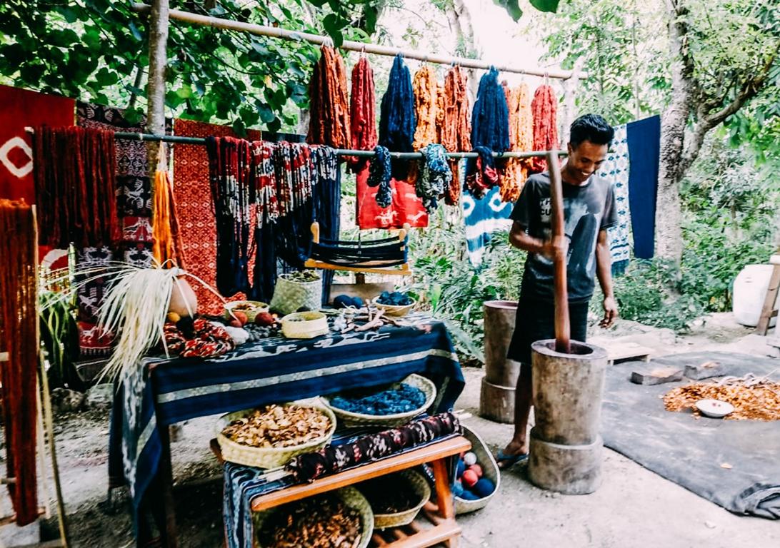 Indonesia, Little Sunda Island Sumba: Textile dyer on his daily activity
