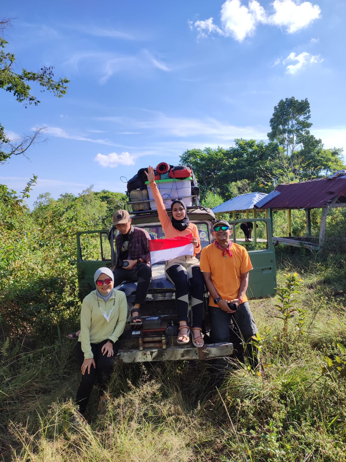 Sumbawa, Indonesia: By 4x4 jeep up to Tambora volcano